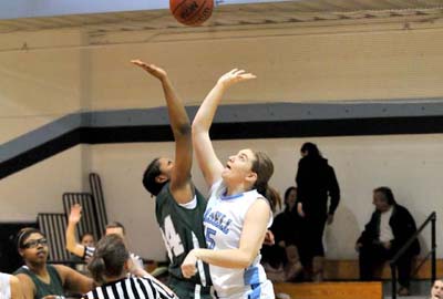 Archibald Registers Double-Double in Loss to Saint Joseph (CT)