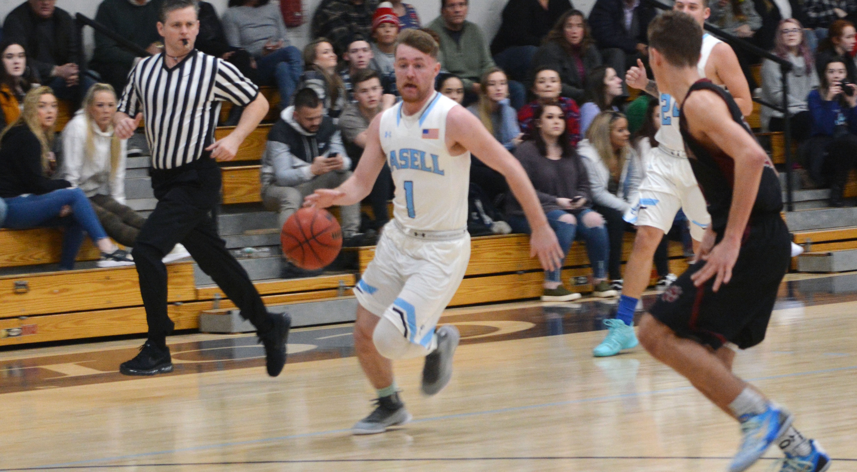 Lasell Men’s Basketball defeated by Norwich