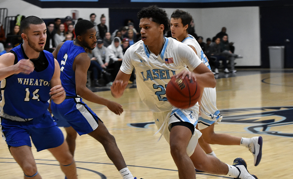 MBK: Lasell drops non-conference game to Wheaton; Vanderhorst posts double-double