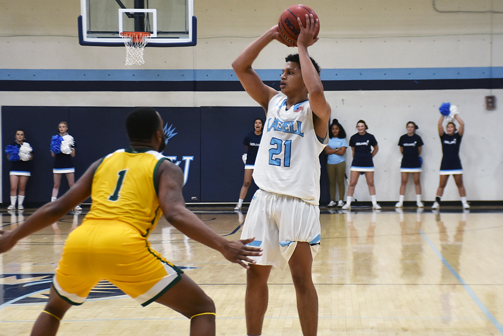 MBK: Lasell drops season opener to Fitchburg State; Vanderhorst leads Lasers with 32 points