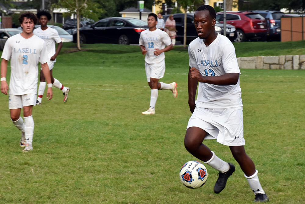 MSOC: Lasell drops GNAC game at JWU; Ouellette scores lone goal for Lasers