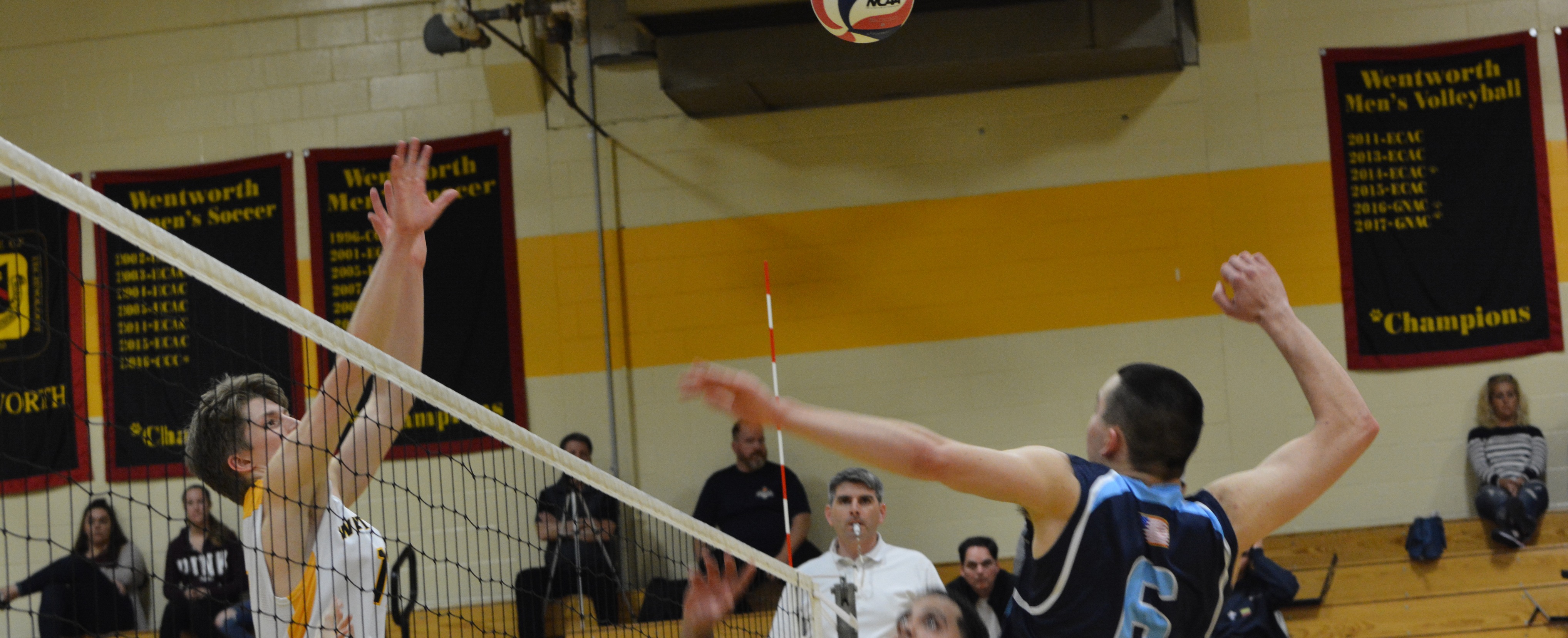 Lasell Men’s Volleyball drops match at Wentworth
