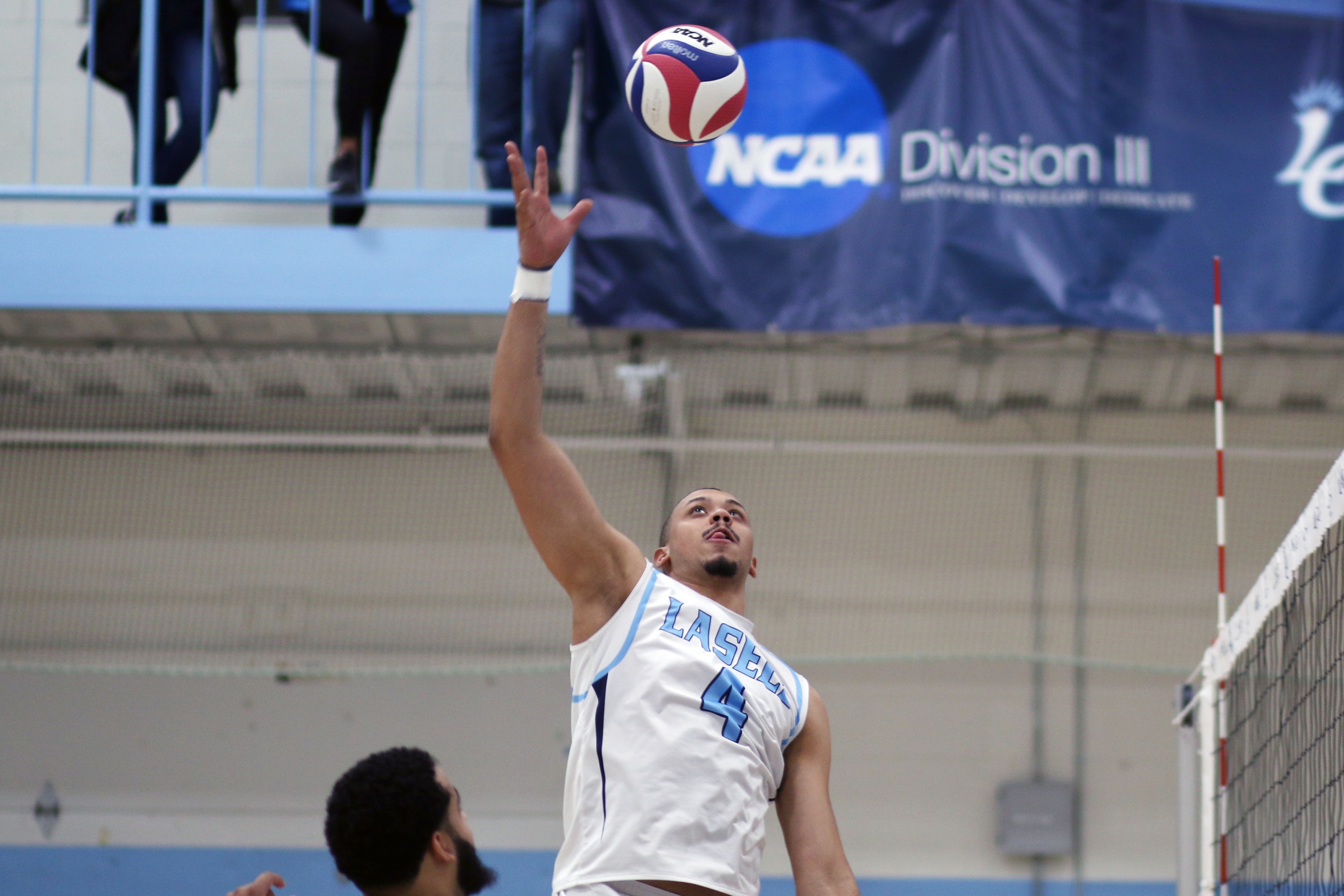 Lasell Men’s Volleyball puts down Emmanuel