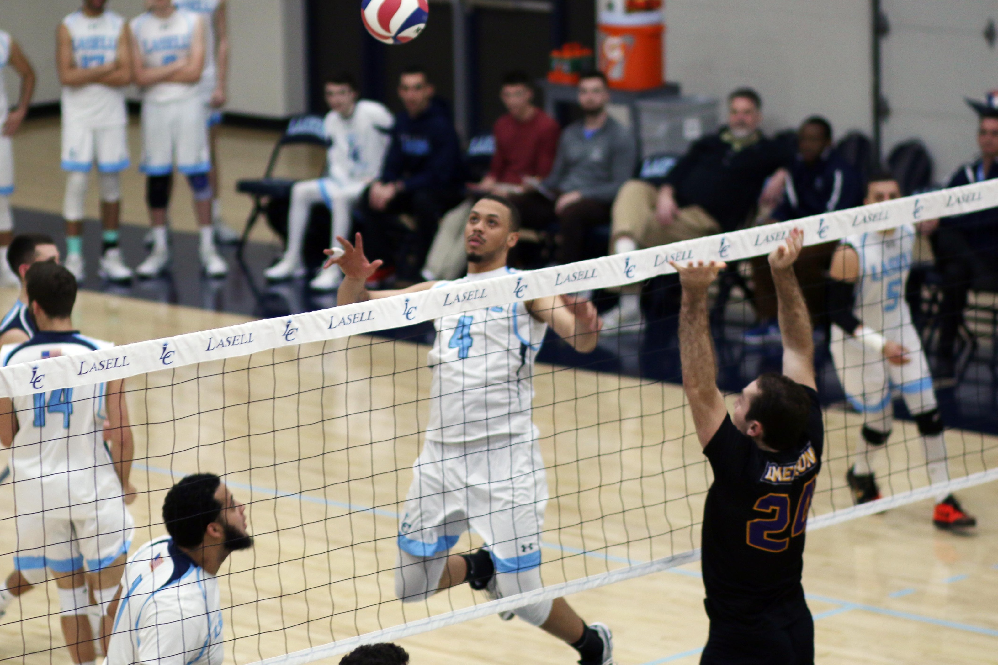 Lasell Men’s Volleyball upsets Wentworth in regular season finale