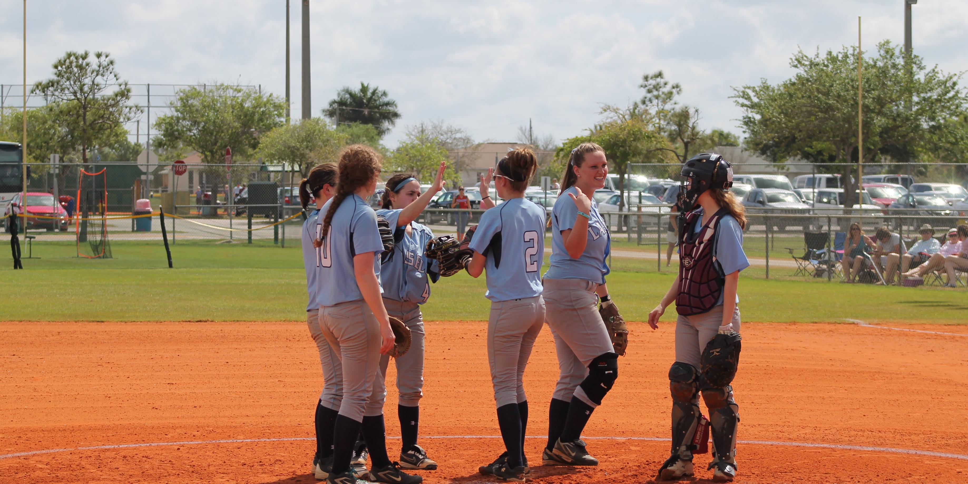 Softball Drops Opening Double Header in Fort Myers