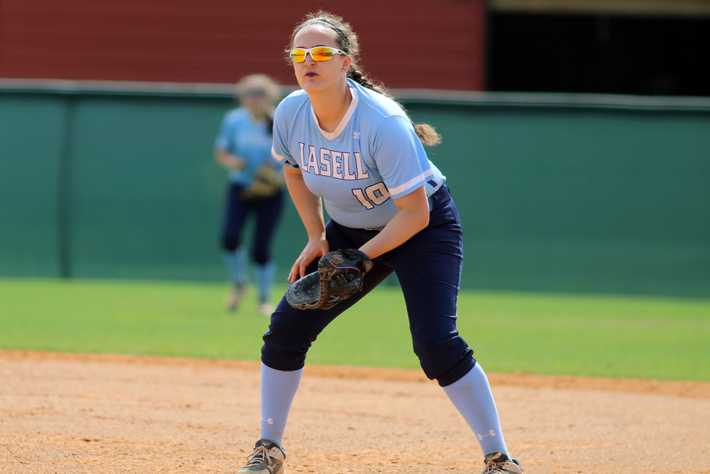 SB: Haskins leads Lasell to split of two games Thursday in Florida
