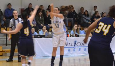 Westfield State Out-Runs Lasell, 90-70 in Women's Basketball
