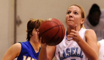 Lasell Women Fall to Framingham State on Saturday