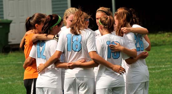 Women's Soccer Opens GNAC Slate with 6-0 Win over Anna Maria