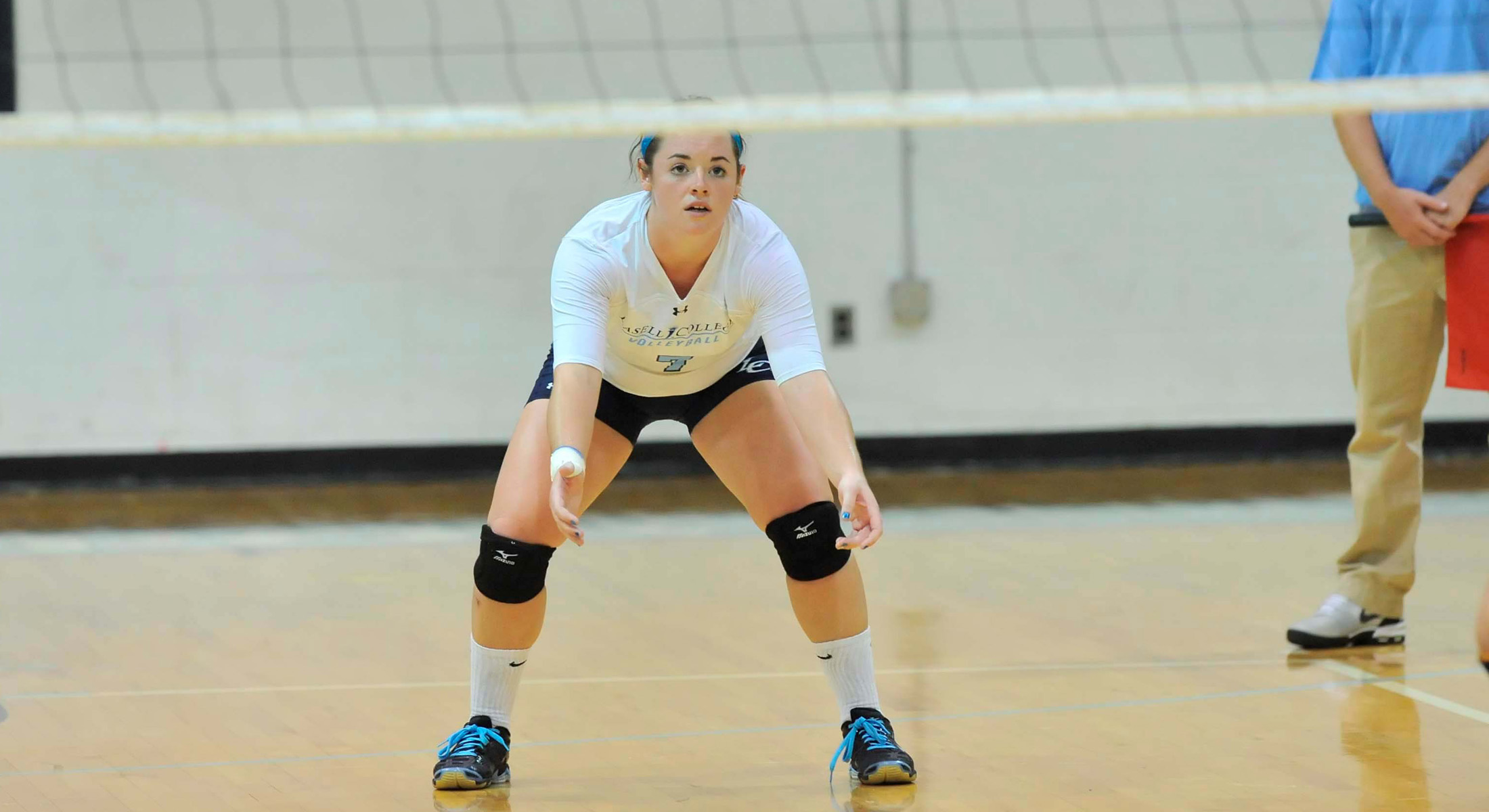 Women's Volleyball Earns Sweep of Suffolk on Senior Day