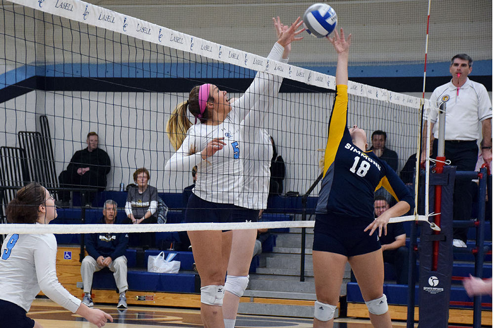 Lasell Women’s Volleyball splits two matches at home