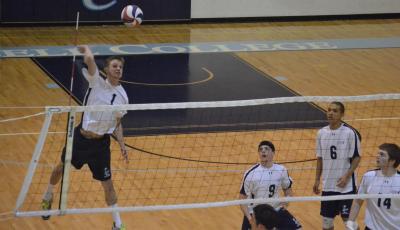 Lasell Drops Pair of GNAC Matches in Men's Volleyball