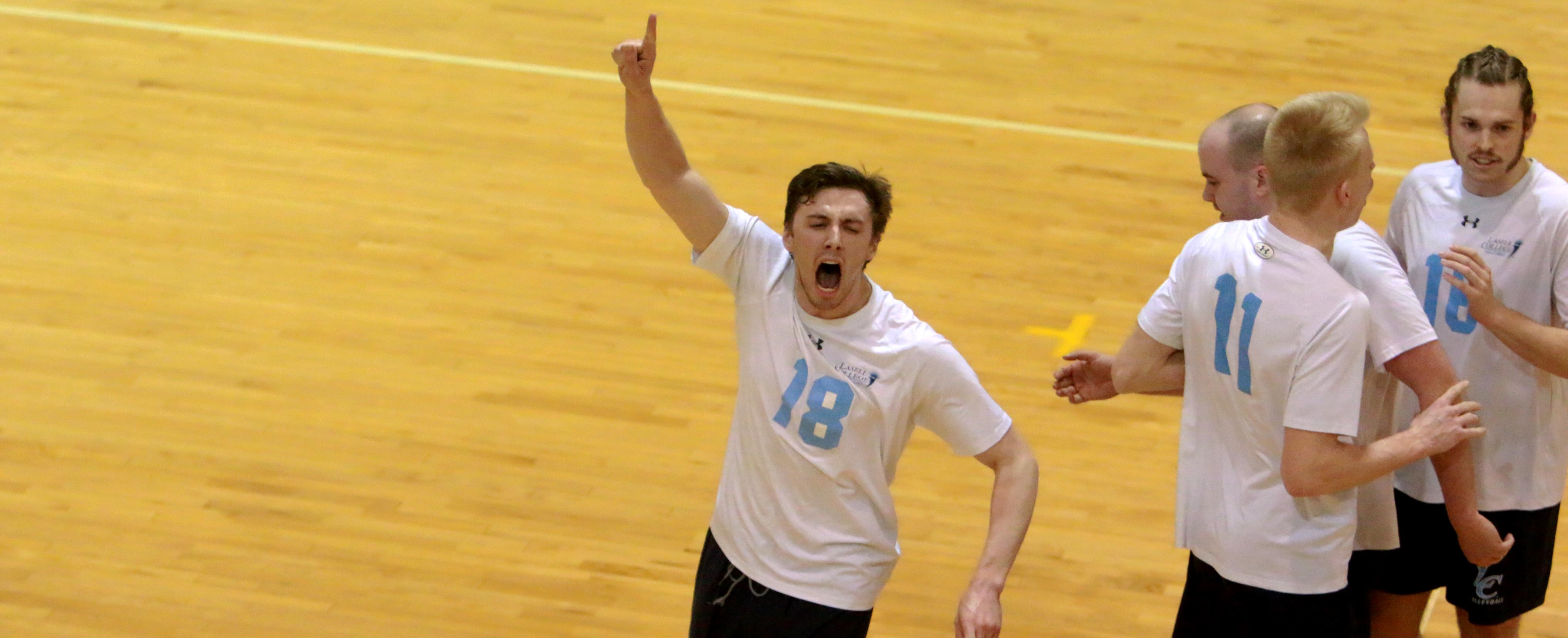 Men's Volleyball Digs Deep to Take Rivier in Straight Sets 3-0