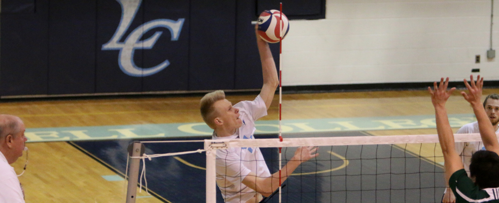 No. 8 Men's Volleyball Sweeps Emerson