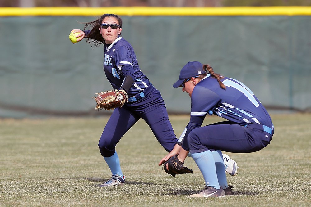 SB: Fitchburg State outslugs Lasell in softball twin bill