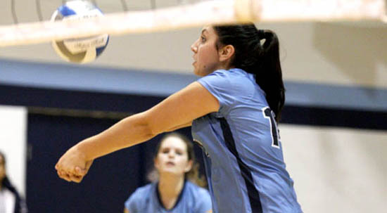 Women's Volleyball Picks Up First Wins of the Season at Newbury Invitational