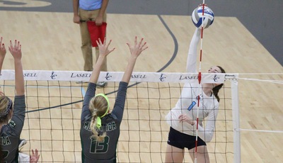 Lasell Women’s Volleyball drops pair at Western Connecticut Tournament