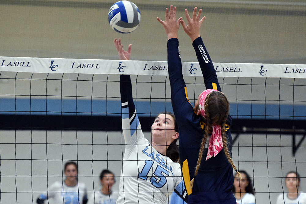 WVB: Lasell falls to Southern Maine in non-conference match