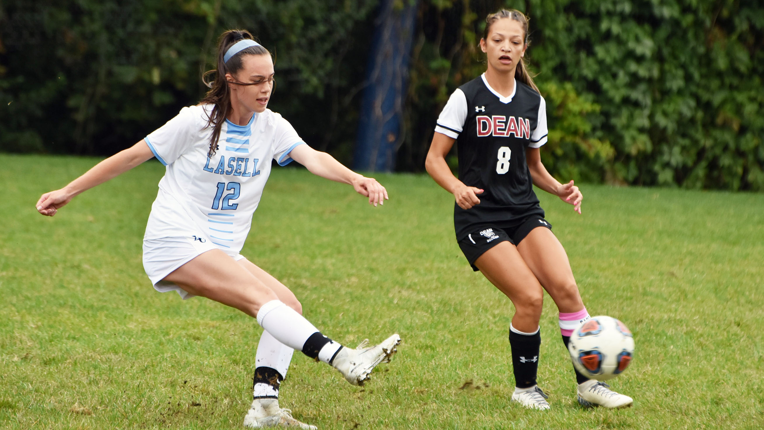 WSOC: Lasell dominant in first home game of the year