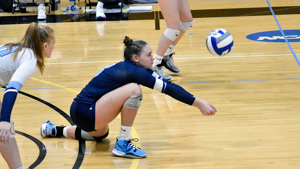 WVB: Lasell outlasts Mount Holyoke in non-conference match